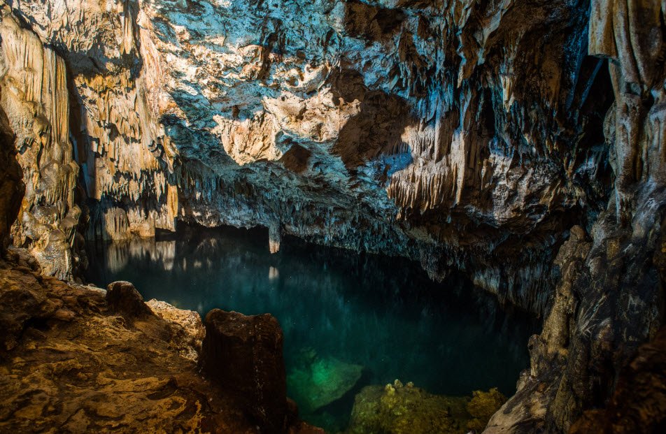 Anahulu Cave &amp; Freshwater Pools, Haveluliku, Tongatapu, Tonga